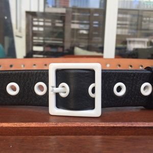 Meredith Wendell Black Leather Belt